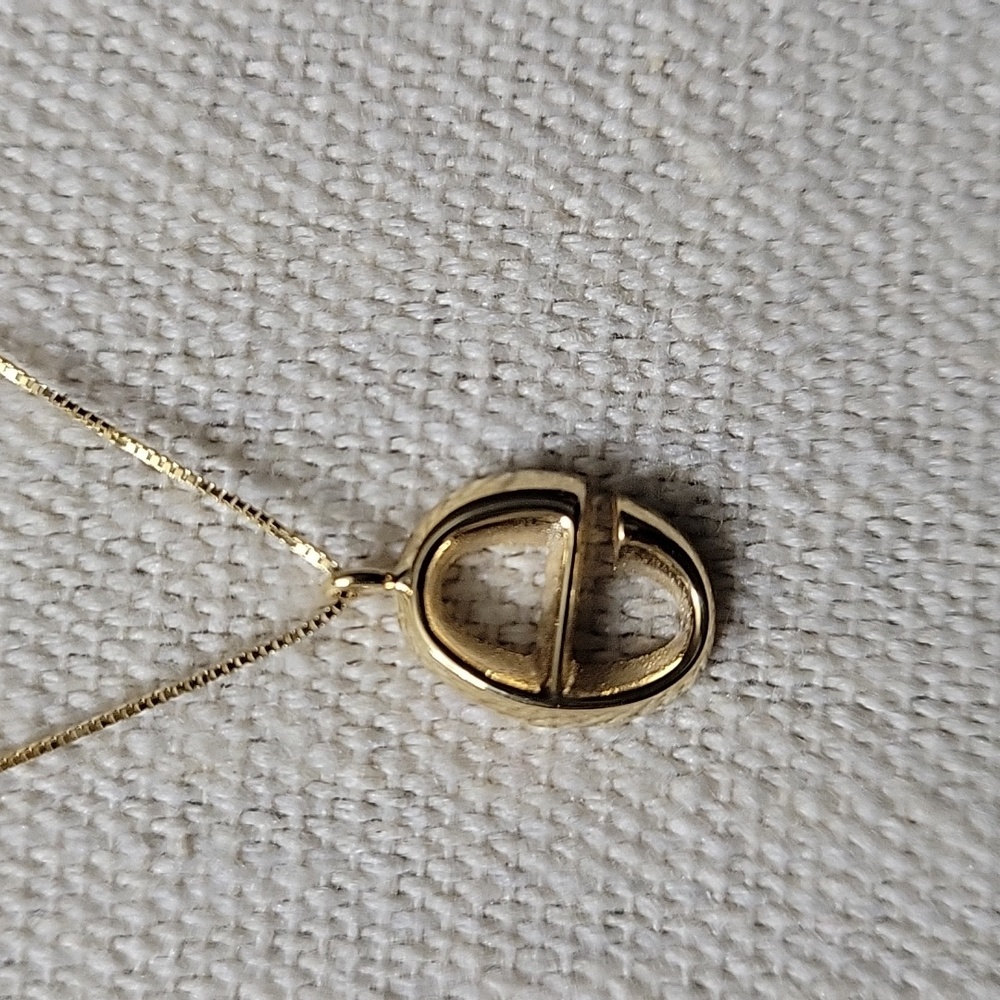 14K SOLID YG INITIAL E  CHARM W BOX CHAIN NECKLACE NWT GOLDEN CLEF